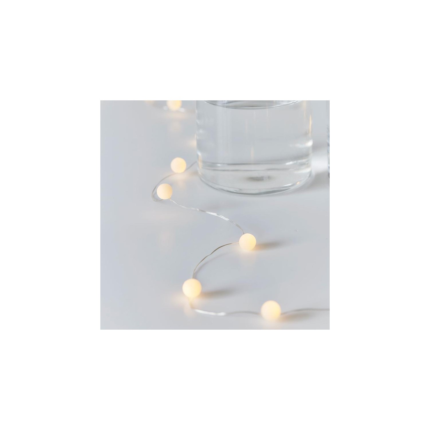 Ally Ball Garland  Clear/White 2m 30cm