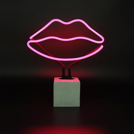 Neon  Concrete Base  - Lips